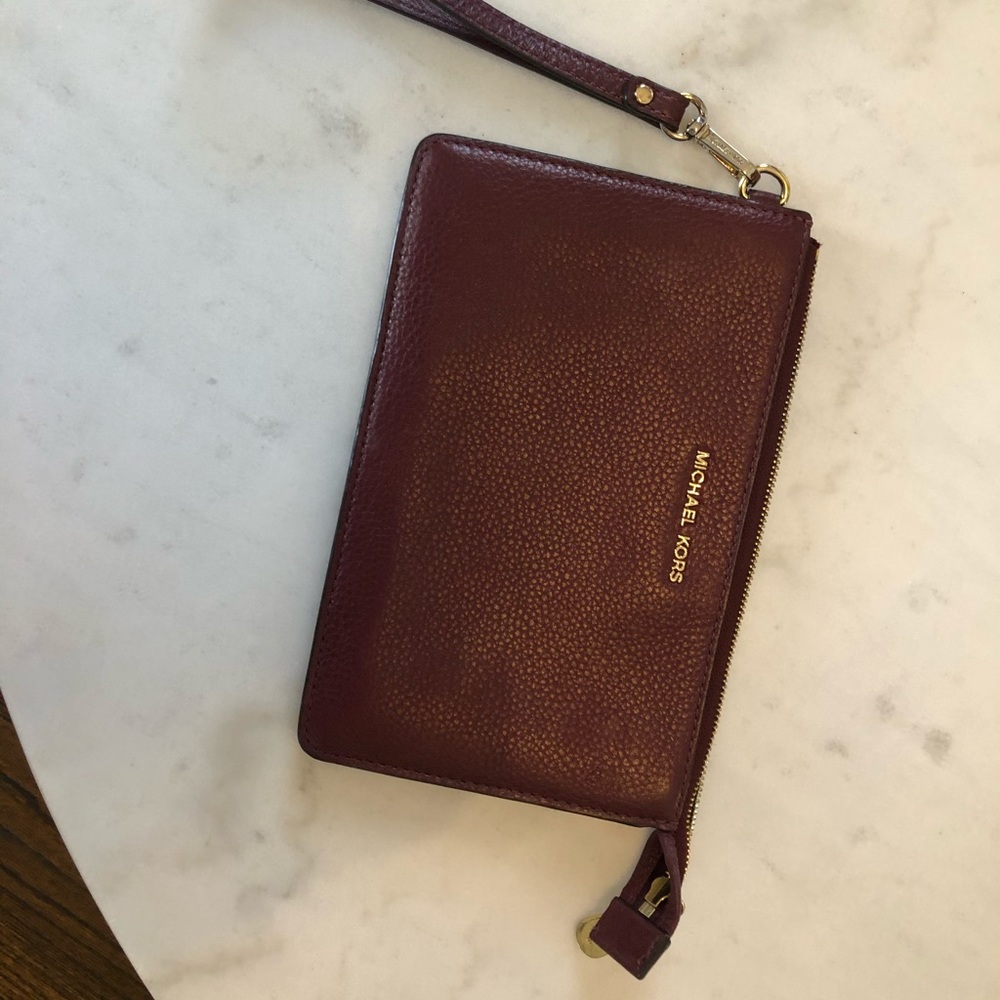 Michael Kors wristlet